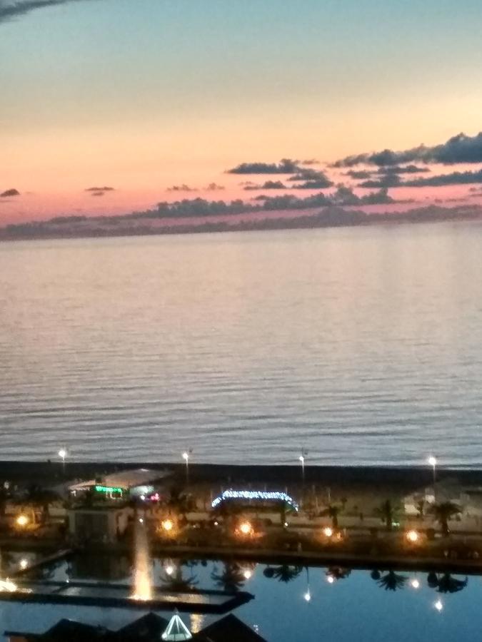Апартамент С Видом На Море 바투미 외부 사진